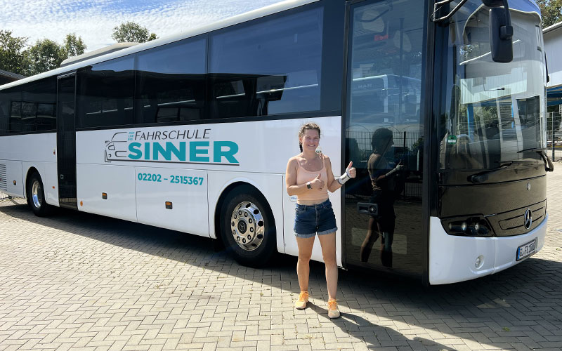 Ausbildung für Busfahrer in der Fahrschule SINNER in Bergisch Gladbach (Paffrath)